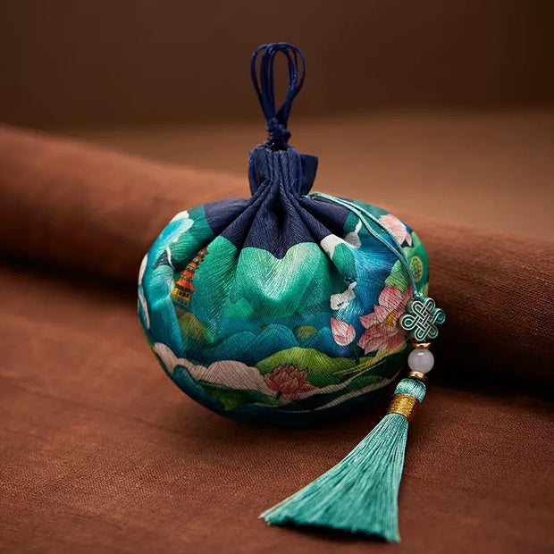 Breathe in Balance: Mindful Chinese Aromatherapy Herbal Sachets